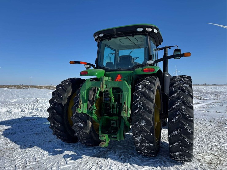 2012-john-deere-8310r-image-15