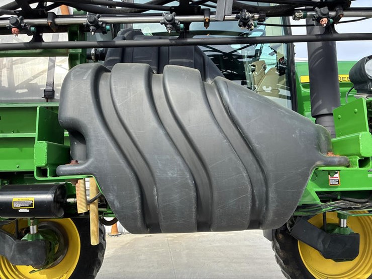 2014-john-deere-4830-image-22