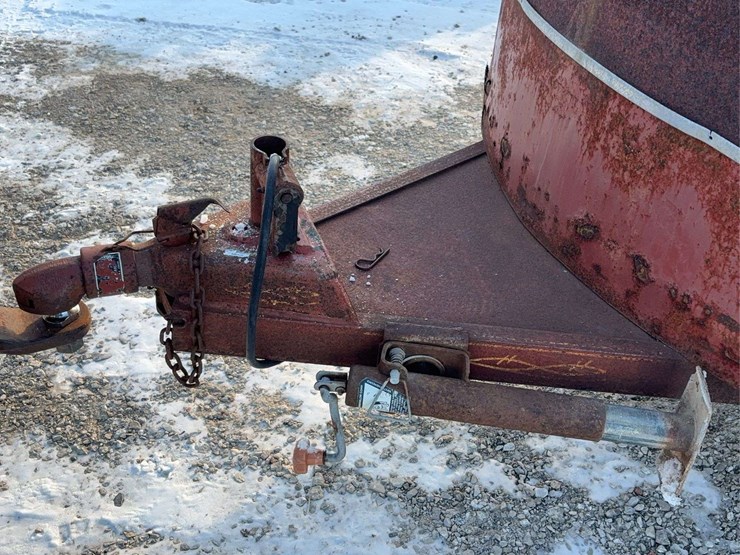 16’-rawhide-livestock-trailer-image-6