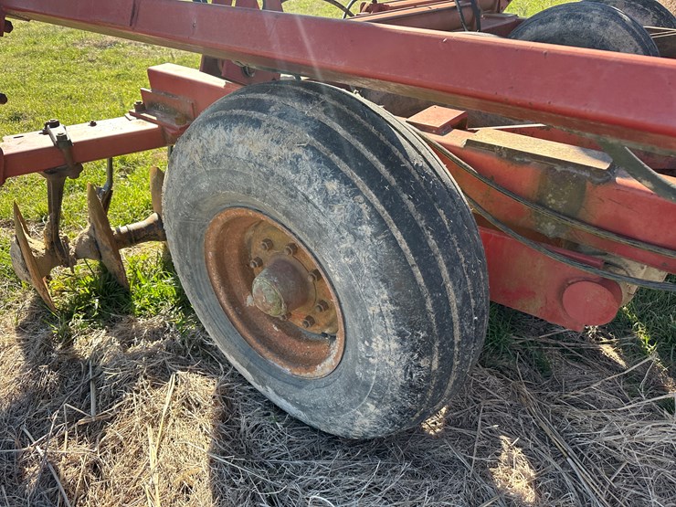 case-ih-3900-image-11