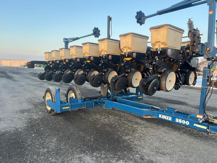 2004-kinze-3500-image-2