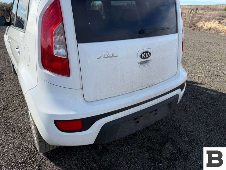 2013-kia-soul-mpv-image-14