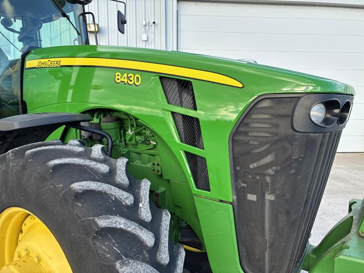 2006-john-deere-8430-image-17