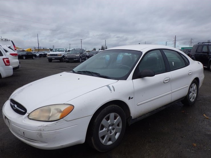 2000-ford-taurus-x-image-1