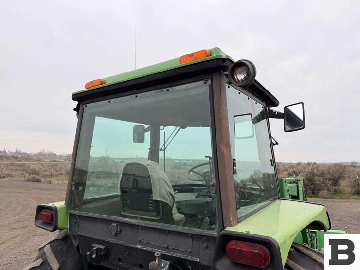 1983-john-deere-2350-image-33