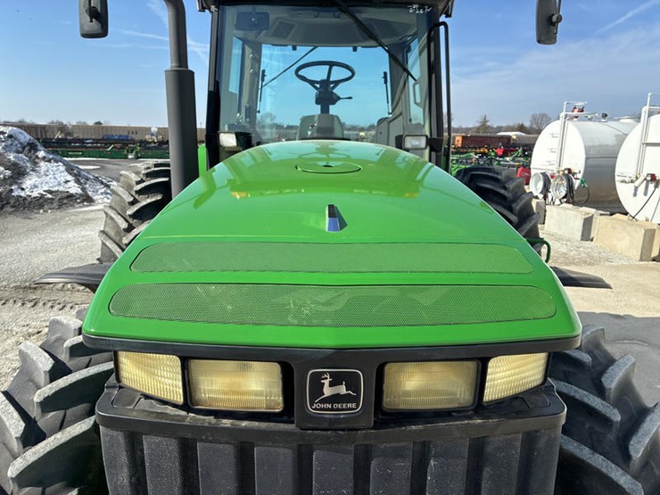 1995-john-deere-8300-image-16