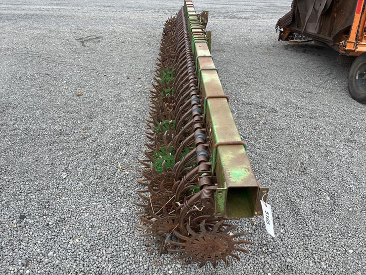 john-deere-400-image-2