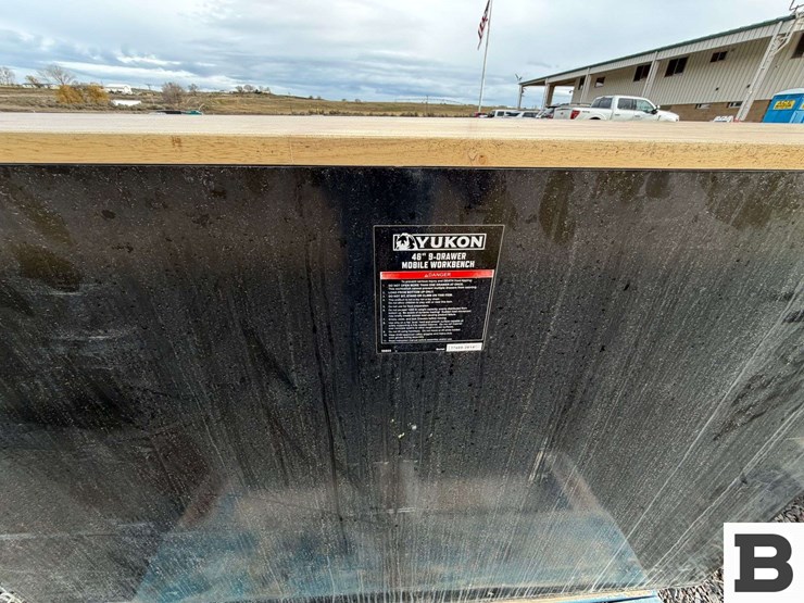 46"-9-drawer-mobile-workbench-image-13