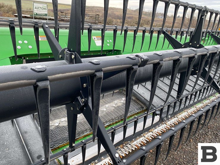 2019-john-deere-735fd-image-12