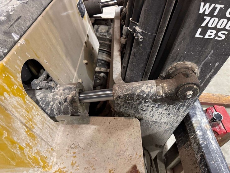 caterpillar-gp35-image-45