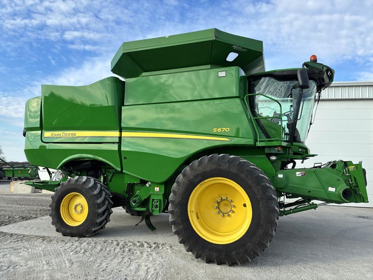2015-john-deere-s670-image-3