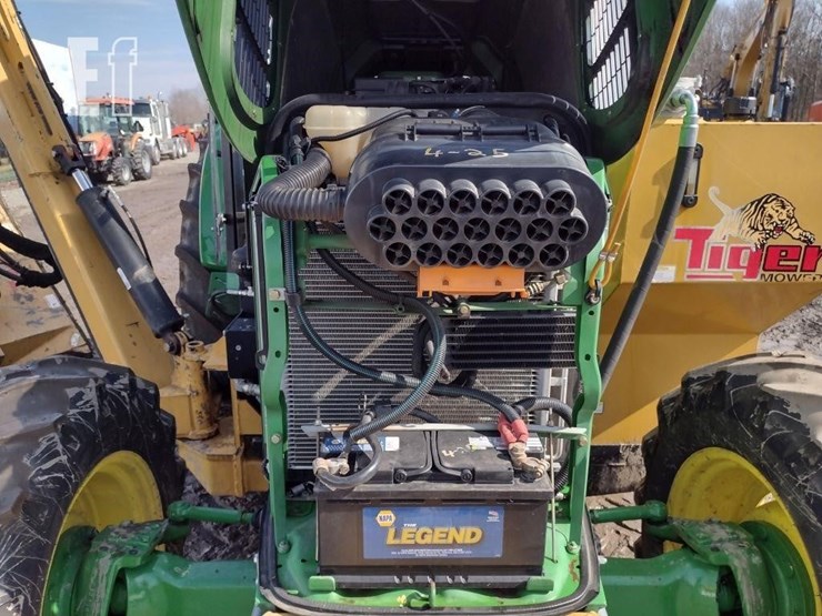 2009-john-deere-6330-image-37