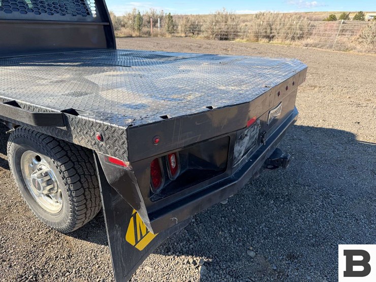 2003-gmc-2500-image-24