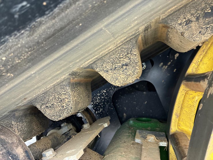 2021-john-deere-8rx-410-image-59