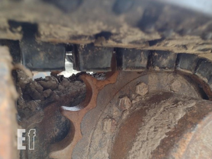 2011-bobcat-e35-image-28