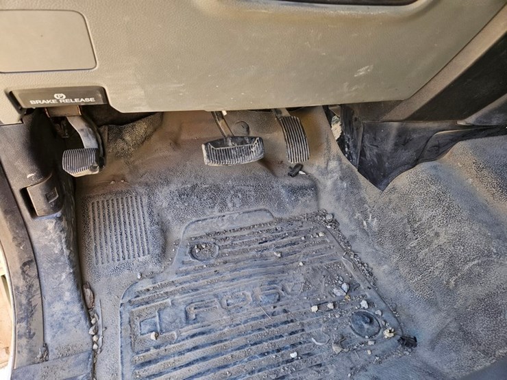 2017-ford-f250-xl-image-21