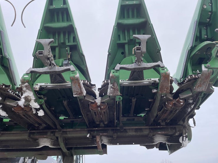 2012-john-deere-608c-image-26