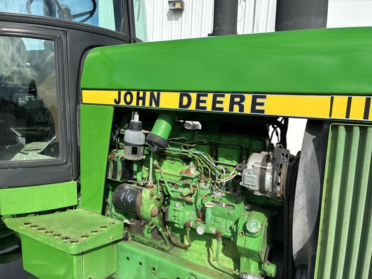 1984-john-deere-4450-image-16