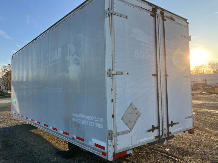 #114797-•-24'-alum-box-image-4