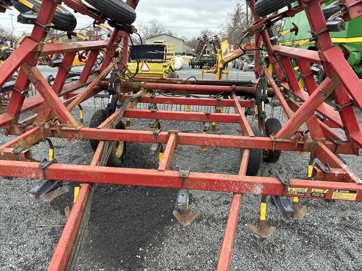 case-ih-4800-image-7