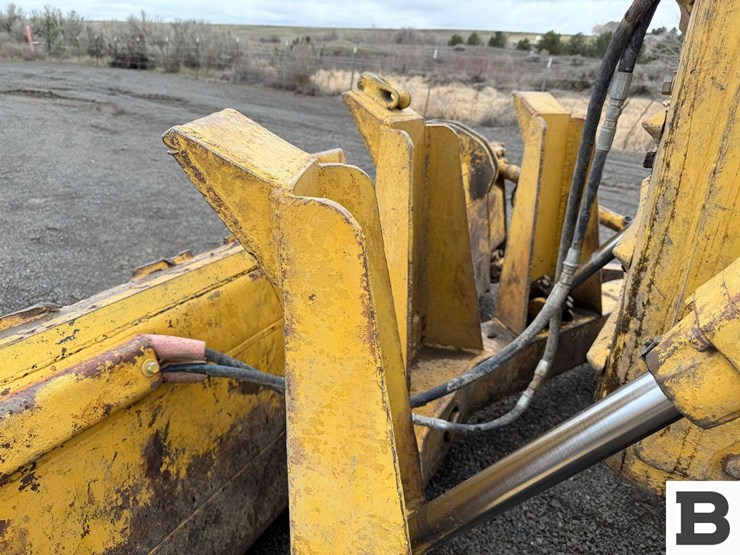 caterpillar-d6-image-14