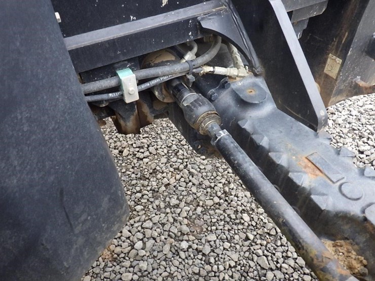 2014-jlg-g9-43a-image-14