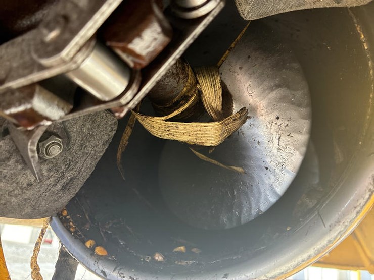 new-holland-tr89-image-75