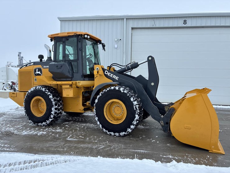 2019-deere-544l-image-2