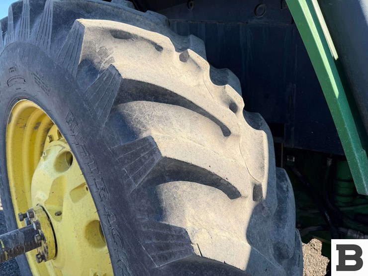 1992-john-deere-4760-image-53