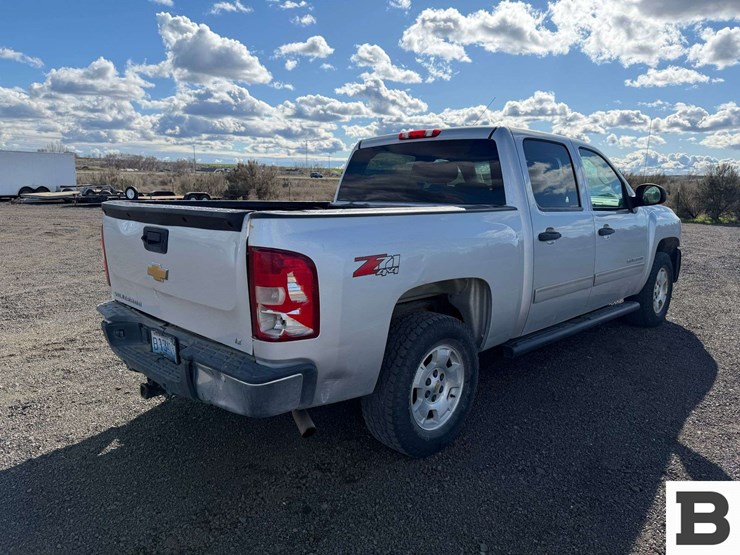 2013-chevrolet-silverado-1500-image-6