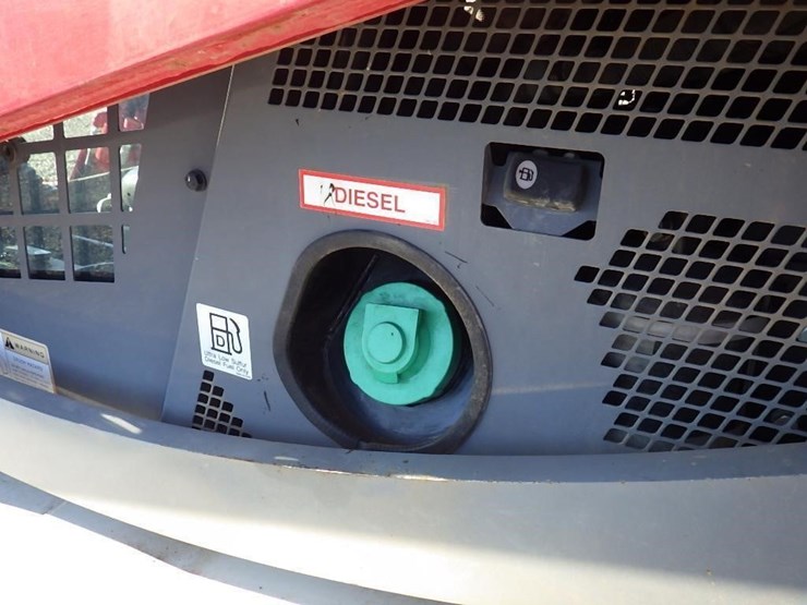 takeuchi-tl10v2-image-12