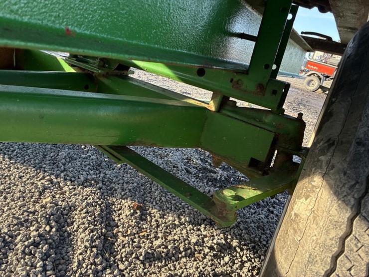 john-deere-7-image-20