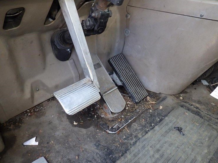 2006-international-9400-image-31