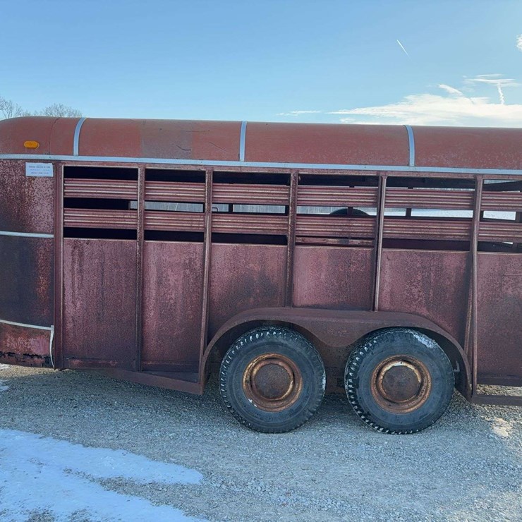 16’ Rawhide Livestock Trailer