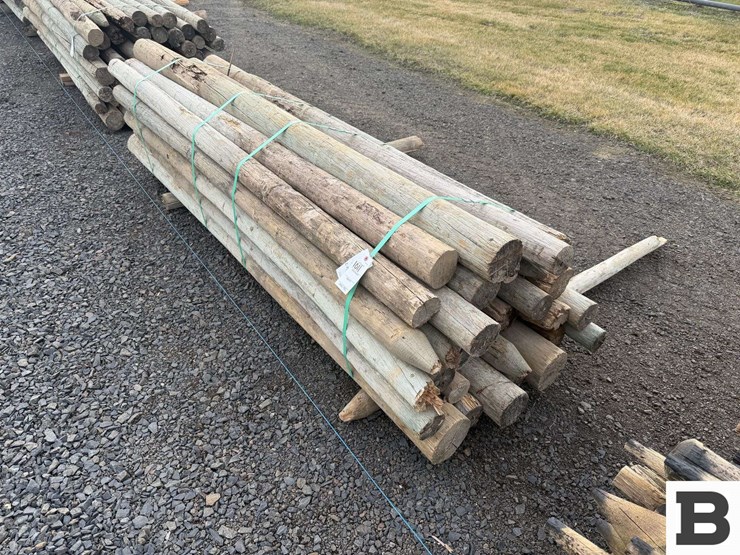 ..-wooden-posts-image-2