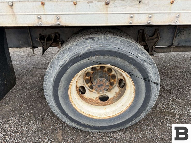 2006-international-durastar-4300-image-31