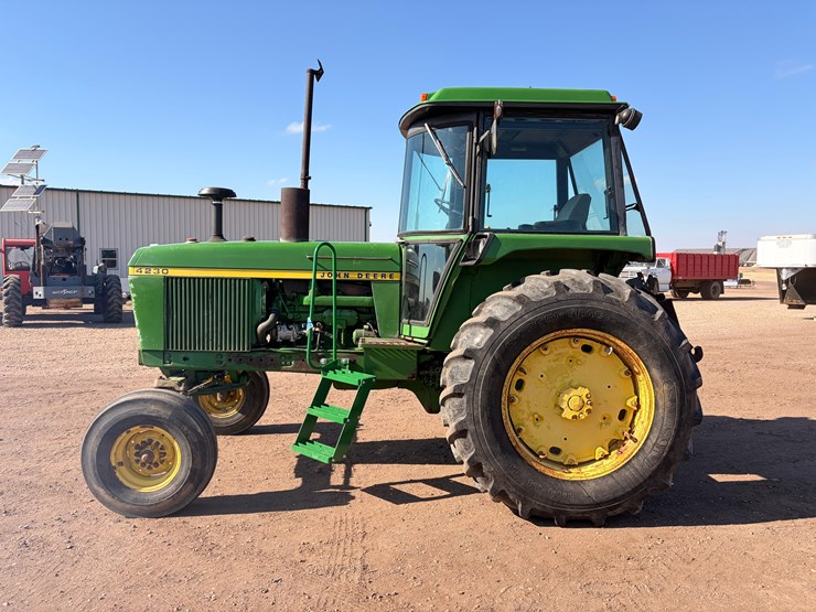 john-deere-4230-image-6