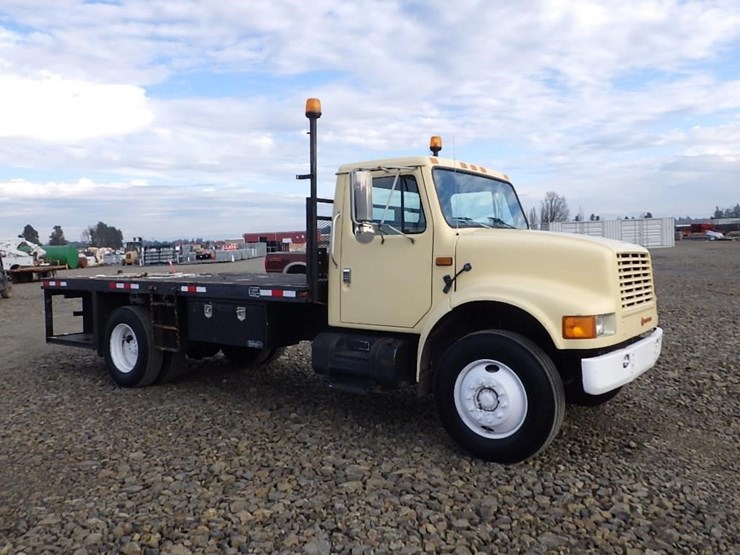 1990-international-4600-image-2