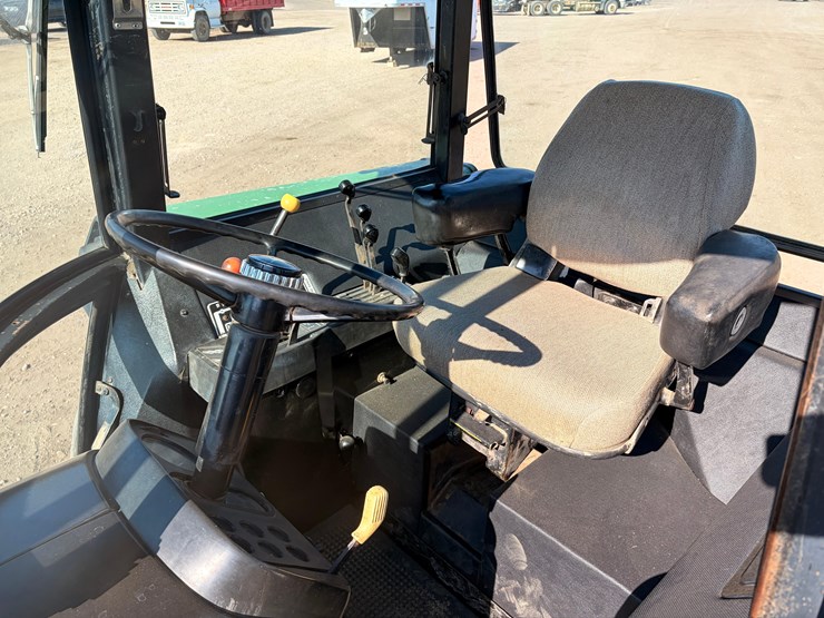 john-deere-4230-image-17