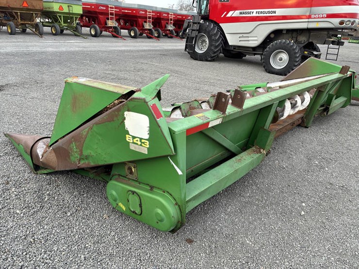 john-deere-843-image-3