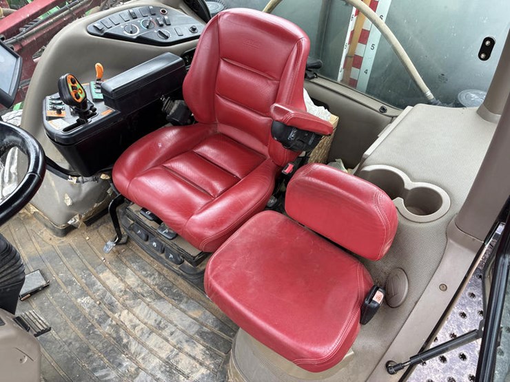 2015-case-ih-patriot-3340-image-26