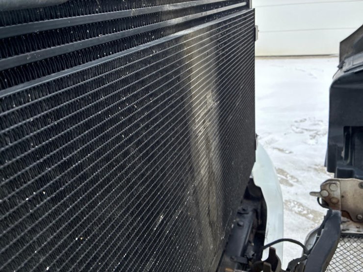 2016-kenworth-t680-image-37