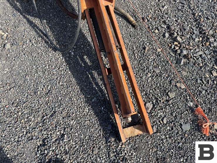 shaver-post-pounder-image-5