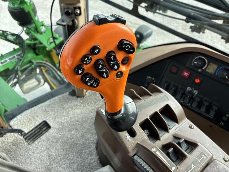 2014-john-deere-4830-image-73