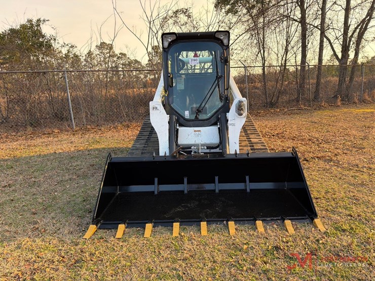 2023-bobcat-t770-image-20