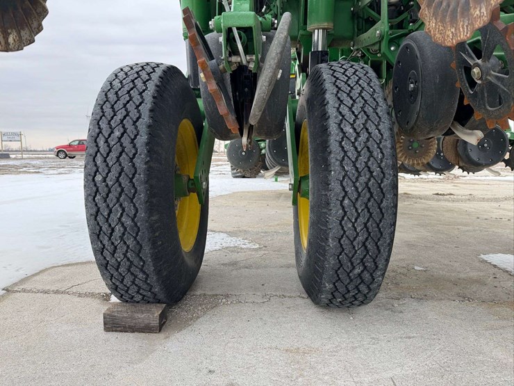 john-deere-1795-image-65