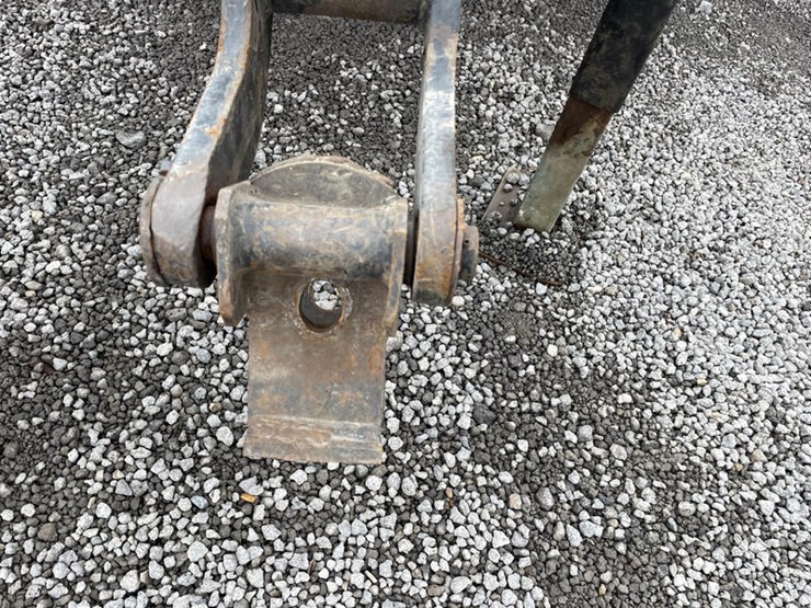 #5038-•-bushog-3715-batwing-image-4