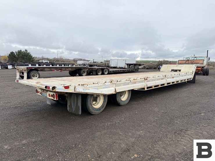 1981-haull-flatbed-equipment-trailer-image-4