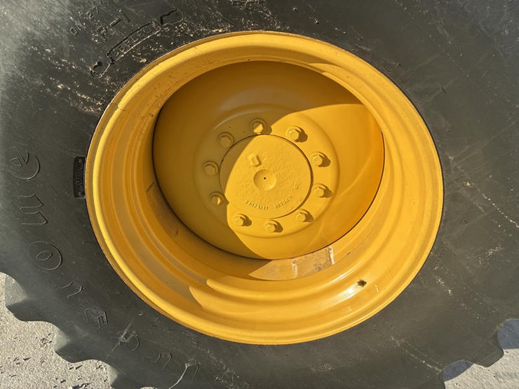 new-holland-tr89-image-36