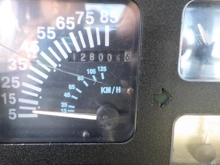 1990-international-4600-image-24